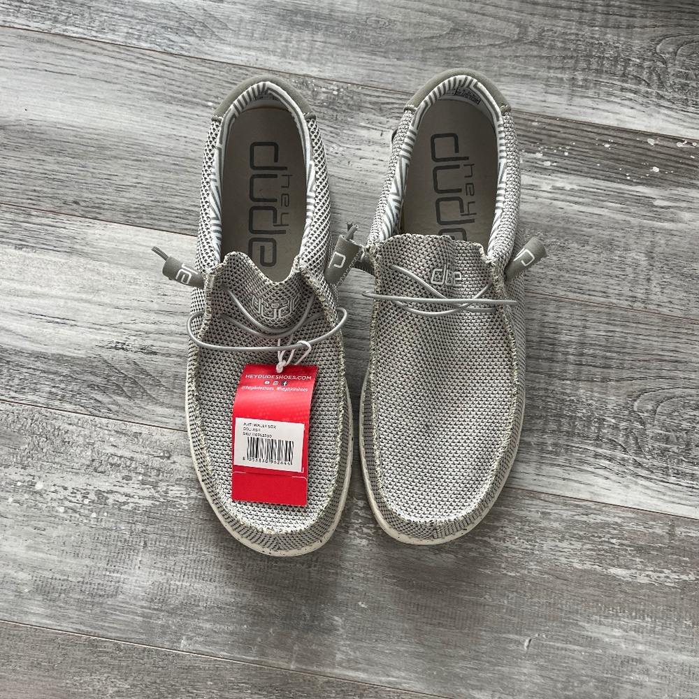Hey Dude Wally Sox mens  US 10 Ash, NWT
